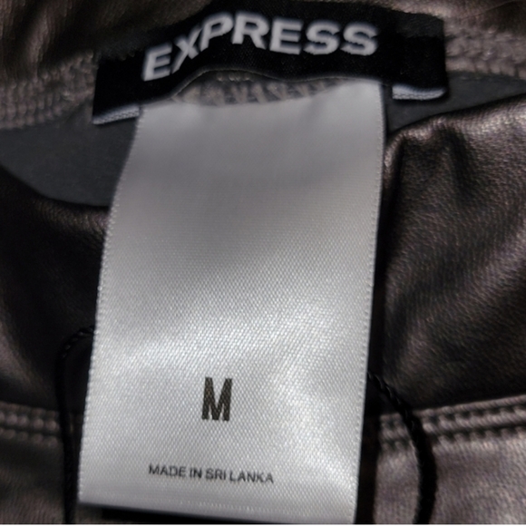 Express faux leather leggings - Picture 4 of 5
